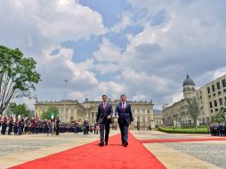Pese a que es el encuentro número 30 entre ambos mandatarios, es la primera visita de Estado que realiza Peña Nieto a Colombia. TWITTER / @JuanManSantos
