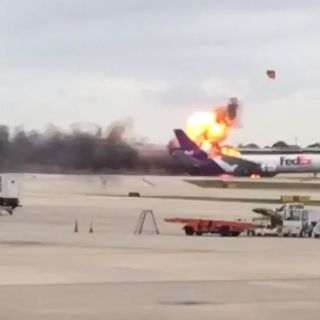 Avión de FedEx se incendia en aeropuerto de Florida