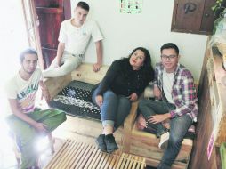 Productores. De izquierda a derecha, Armando Amezcua, Alberto Magaña, Astrid Lomas (actriz) y Héctor Montes de Oca. EL INFORMADOR / A. Camacho