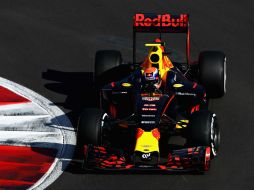 Verstappen se mantuvo en pista y encontró el ritmo para poder lograr la mejor vuelta del fin de semana. AFP / C. Mason