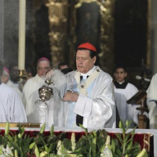 Cardenal ora para que servidores públicos renuncien a la corrupción
