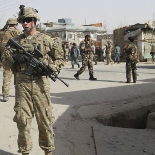 Rescatan a 19 civiles de una prisión del Estado Islámico