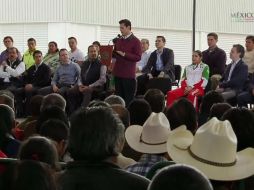 El Presidente destacó los eventos del Gran Premio de México y la película 'Spectre' como un buen ejemplo. TWITTER / @PresidenciaMX