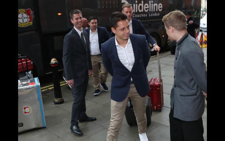 La escuadra de ''Chicharito'' llega a la capital británica como en tercer lugar del Grupo E con tres unidades. TWITTER / @bayer04_en