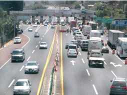Señalan que hay que desembolsar más de 200 pesos por recorrido para viajar en autopista. NTX / ARCHIVO