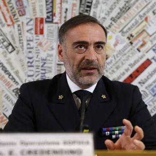 Libios son adiestrados para salvar a inmigrantes en el Mediterráneo