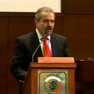 Senado avala al priista José Olvera en Constituyente