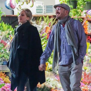 Captan beso de Jennifer Lawrence y Darren Aronofsky