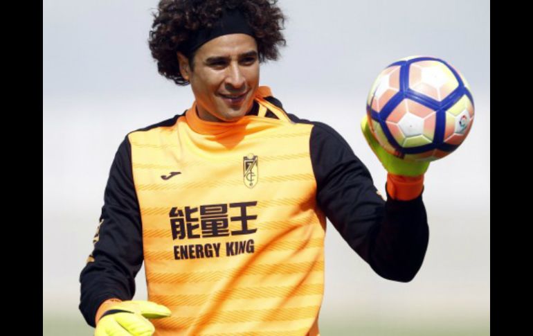 ''Memo'' ha sido vencido en 24 ocasiones, lo cual lo coloca como el guardameta más goleado de la competición. ESPECIAL / granadacf.es