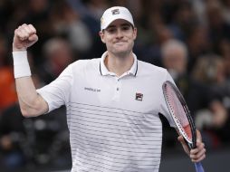 Isner se medirá al británico Andy Murray, quien avanzó a la final sin jugar semifinales. AP / C. Ena