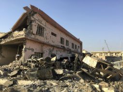 Soldados trabajan en asegurar el control de ambas poblaciones y en detectar explosivos y trampas bombas dejadas el EI. EFE / E. Marín