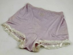 La ropa interior de cintura alta y pernera amplia, supera con creces el precio estimado. EFE /