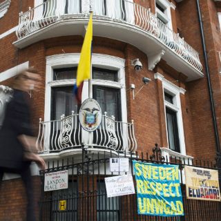 Julian Assange será interrogado por fiscalía sueca