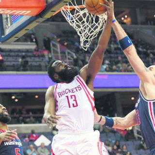Los Rockets derrotan a los Wizards