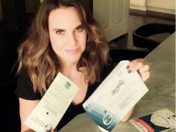 'Yo ya voté y tú?', escribió para acompañar la imagen. INSTAGRAM / katedelcastillo