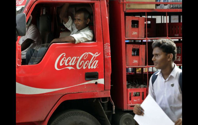 Entre las empresas que reportaron ganancias se encuentra Coca-Cola Femsa. AP / ARCHIVO