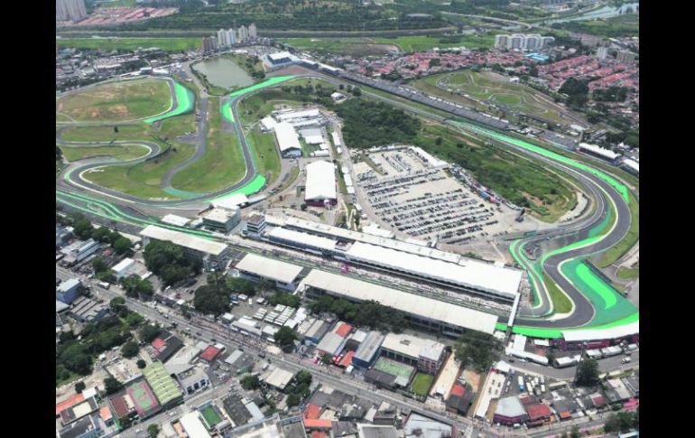 La penúltima fecha de la temporada de la Fórmula Uno, el Gran Premio de Brasil, inicia mañana en el Autódromo José Carlos Pace. AP /