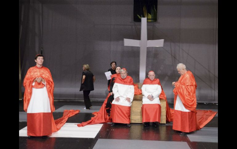 Fotografía facilitada por el teatro Anderj Bagar de un ensayo del musical. EFE / Cortesía Teatro Anderj Bagar