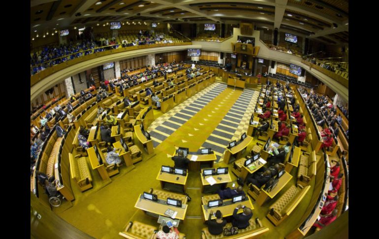 El Congreso Nacional Africano, mayoría en el congreso, dice que no apoyará la moción opositora. EFE / N. Bothma
