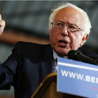 Bernie Sanders no descarta postularse para el 2020