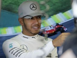 Hamilton terminó el primer entrenamiento libre delante de Verstappen y el segundo delante de Rosberg. AP / A. Penner