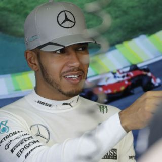 Hamilton se impone en los entrenamientos del GP de Brasil