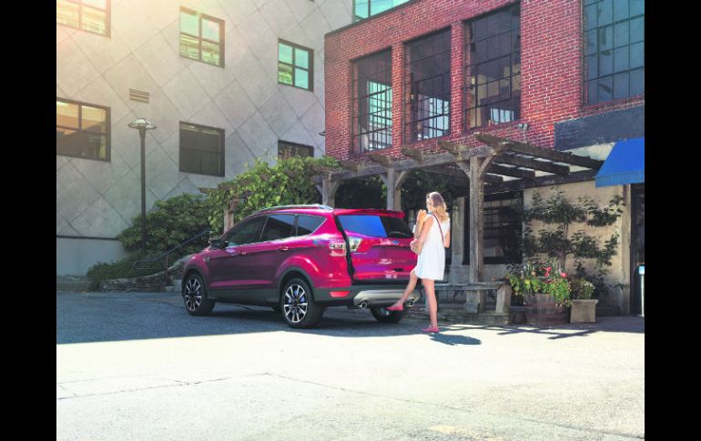 La parrilla es activa, es decir, a alta velocidad cierra la rejilla para mejorar la aerodinámica del vehículo. ESPECIAL / Ford