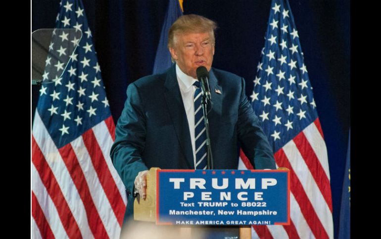 'El Bufón que no era tomado en serio, se impone a la dama de grandes sueños y gobierna con mano de hierro', menciona la frase. AFP / ARCHIVO