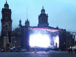 Alistan los preparativos para el concierto de esta noche. TWITTER /  @alexoficial