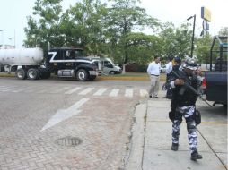 Personal de la División de Gendarmería y empleados de la paraestatal realizaron inspecciones de seguridad. NTX / ARCHIVO