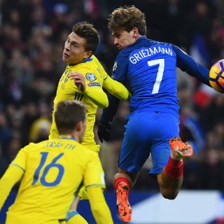 Griezmann abandona concentración de Francia