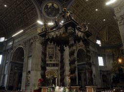 El Papa los invita a una de sus últimas misas del Año Santo de la Misericordia en la basílica de San Pedro. AP / G. Borgia