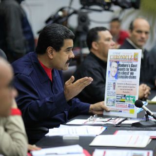 Maduro pide a Obama levantar decreto contra Venezuela