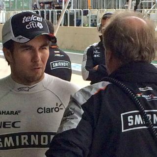 'Checo' acaricia el podio en Brasil