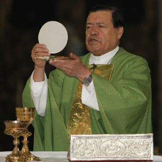 Cardenal pide orar para que Trump 'equilibre' desigualdad de migrante