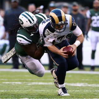 Carneros vencen a los Jets y arruinan debut de Petty