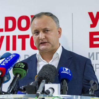 El socialista Dodon se perfila como ganador de las presidenciales moldavas