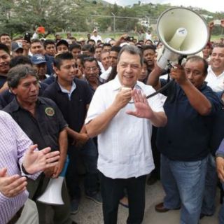 Exigen que Aguirre rinda cuentas por presunto desvío en Guerrero