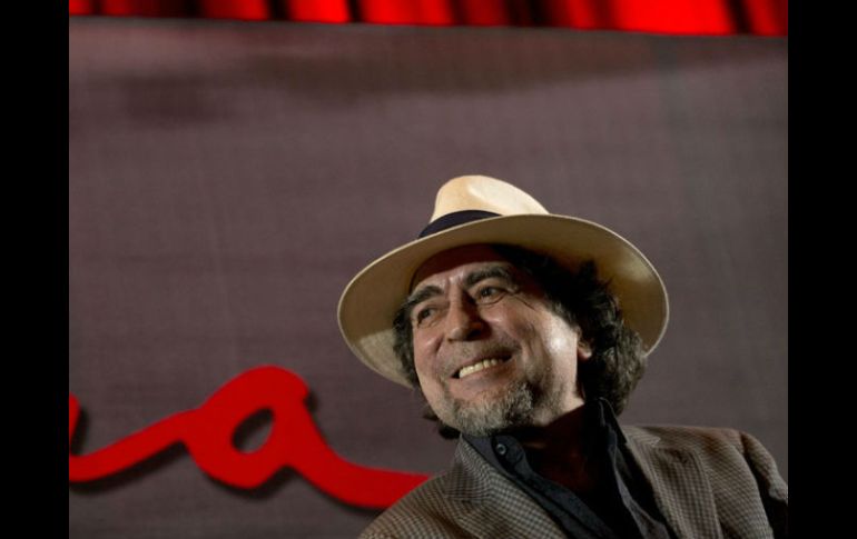 El cantautor español prepara su décimosexto álbum después de siete años sin novedades. AP / ARCHIVO
