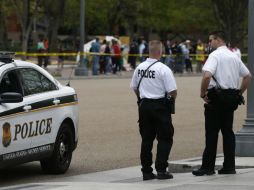 La policía investiga si el cliente tenía permiso para portar arma escondida. AP / ARCHIVO