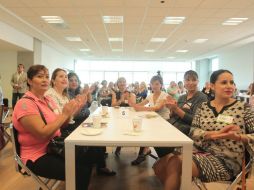 Quienes participan en programas como Mujeres Jefas de Familia, Adulto Mayor y Jalisco Incluyente deberán cambiar su tarjeta. EL INFORMADOR / ARCHIVO