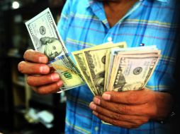 El dólar libre en un máximo de 20.73 pesos. EL INFORMADOR / ARCHIVO