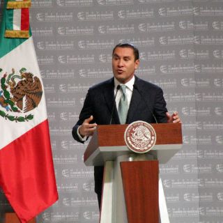 Moreno Valle pide a Anaya que defina 'si juega como aspirante'