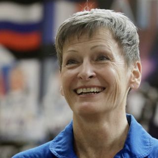 Peggy Whitson, la mujer astronauta más longeva en el espacio