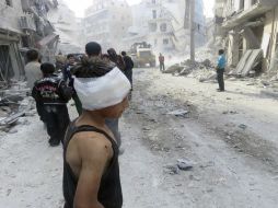 Inseguridad. Un niño herido por los ataques aéreos sobre Alepo. AP / Thiqa News