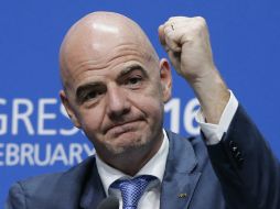 El dirigente suizo también quiere que la Copa del Mundo tenga 48 selecciones a partir de 2026. AP / ARCHIVO