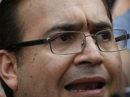 Mario Medina Garzón dice a los agentes que tanto el político como su esposa buscaban cruzar lo antes posible a Guatemala. AP / ARCHIVO