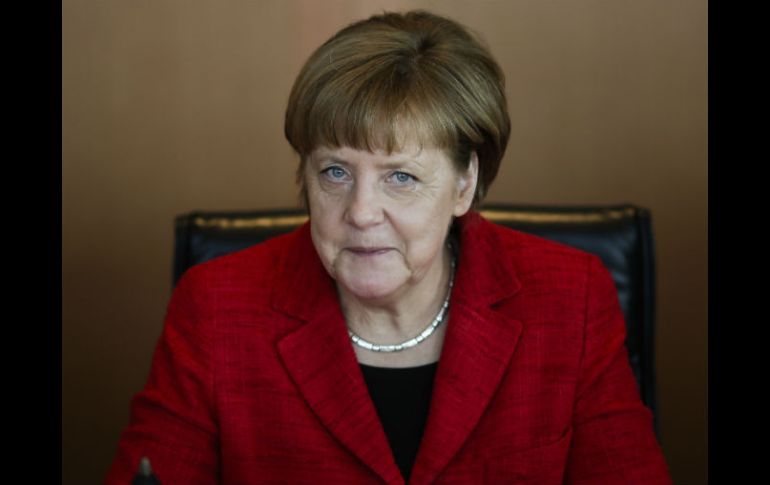 El New York Times señala a Angela Merkel como la posible última defensora del mundo libre occidental. AP / ARCHIVO