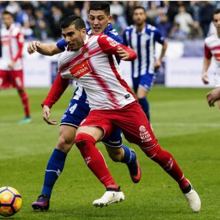 Con Diego Reyes, el Espanyol se impone al Alavés