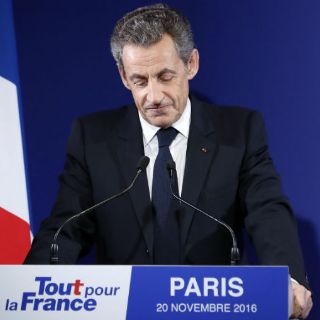Sarkozy reconoce derrota en primarias; pide voto para Fillon